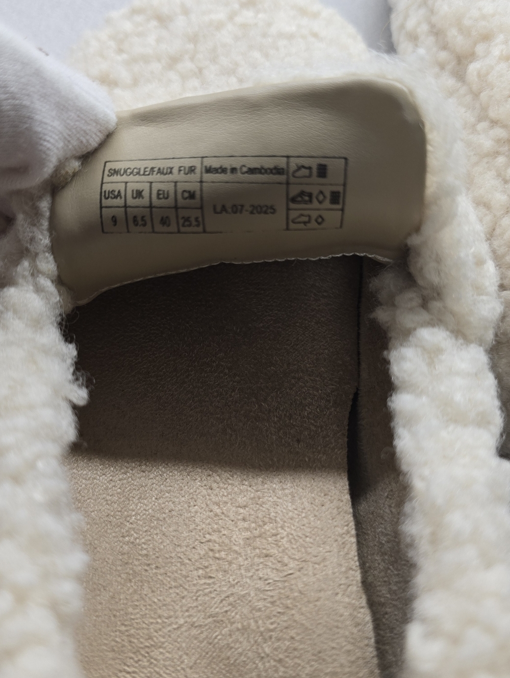 Vionic Cozy Faux Shearling Loafers Cream Comfort Slip On US 9 - Picture 8 of 8